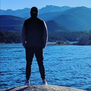 Meet your Posher, Taylor